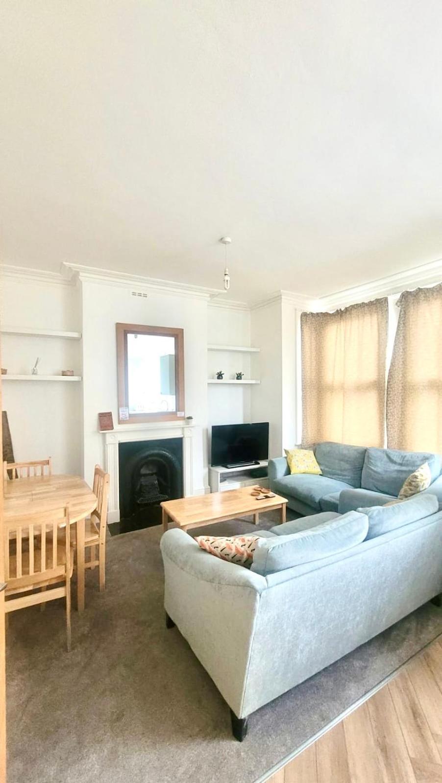 Two Bedroom Flat In London Exterior photo